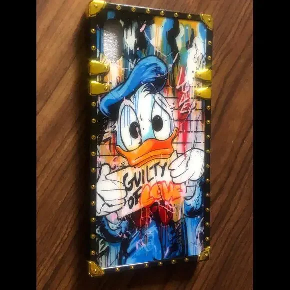 Apple iPhone XR Designer Case Disney Duck - Picture 2 of 2
